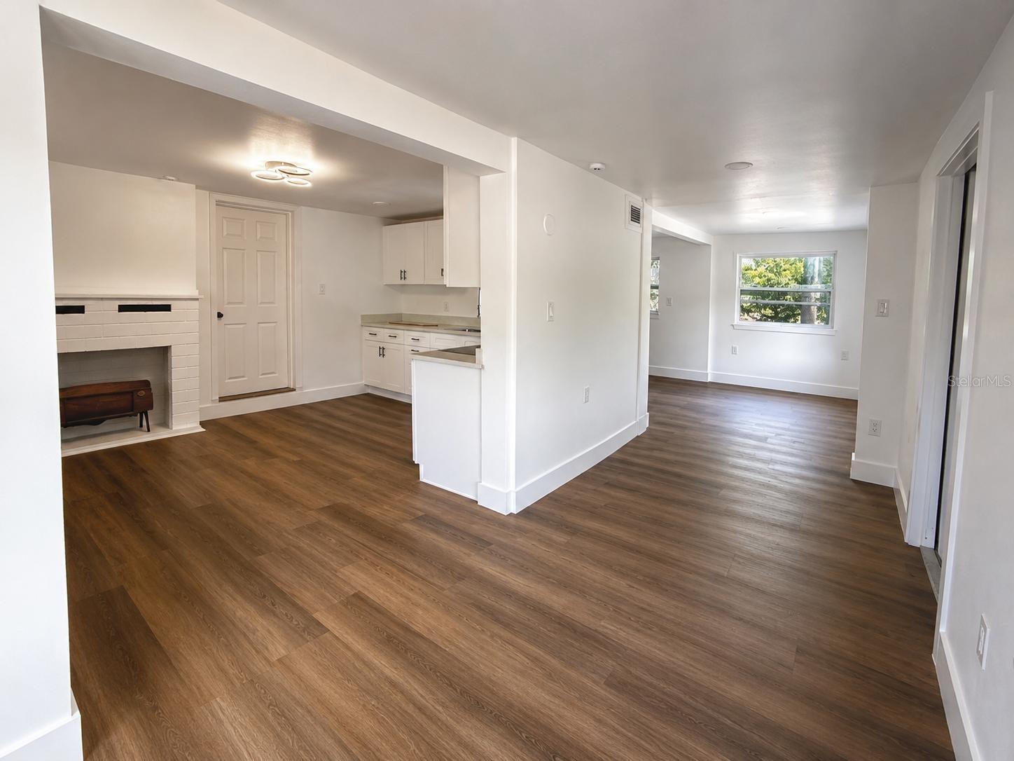 7211 James St