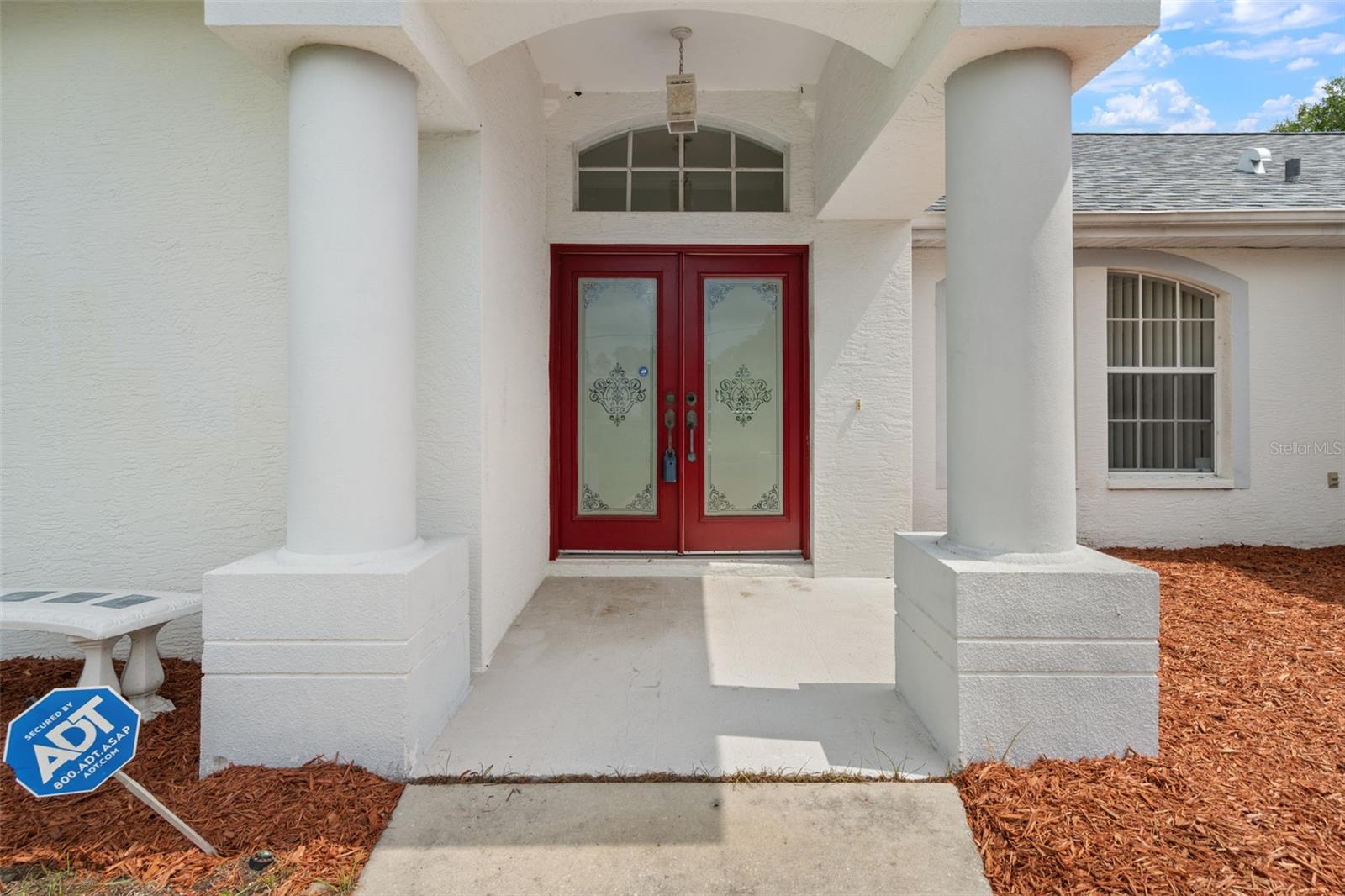 7401 Blackbird Ave