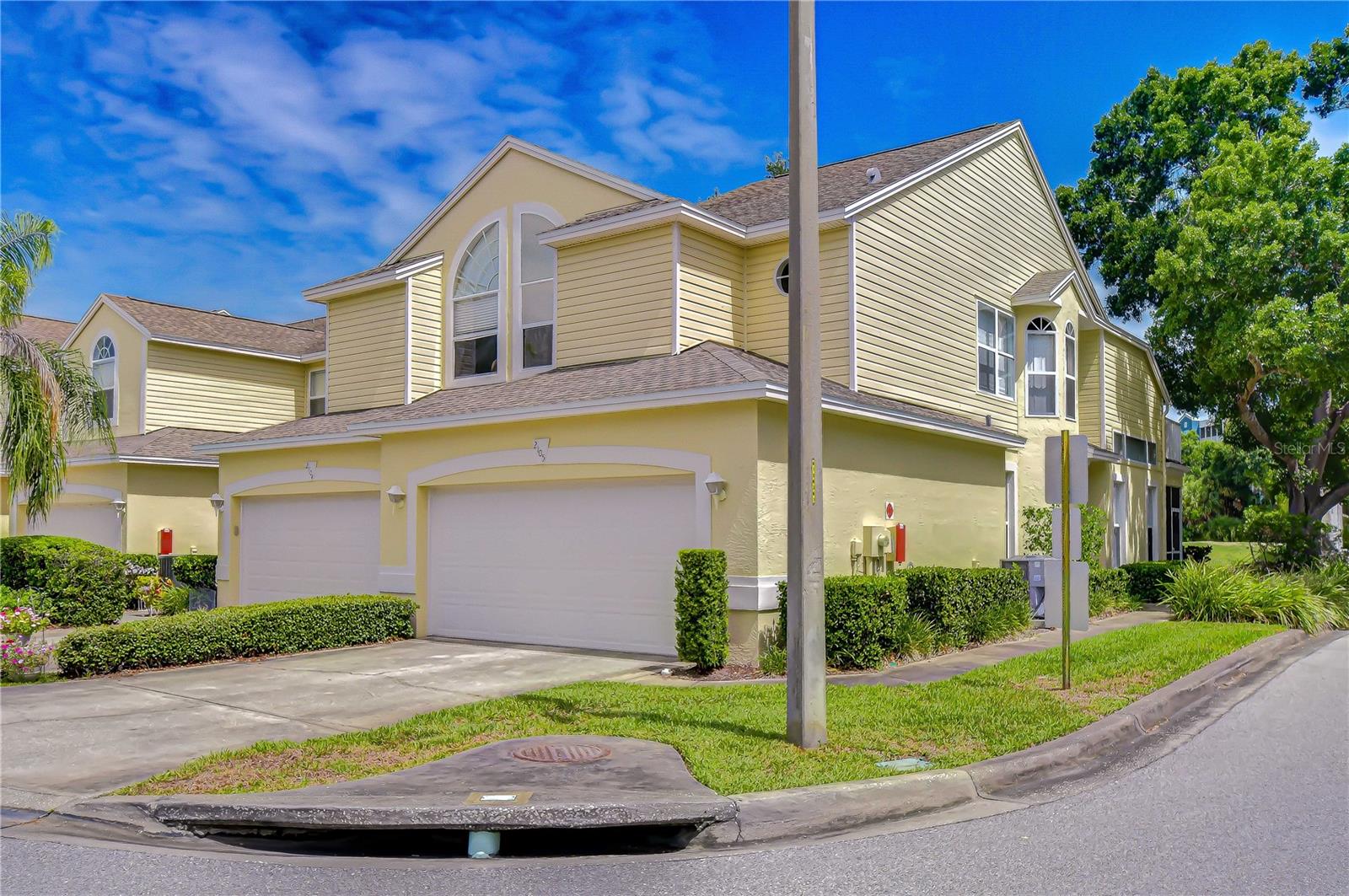 1050 Starkey Rd #2105 photo 1