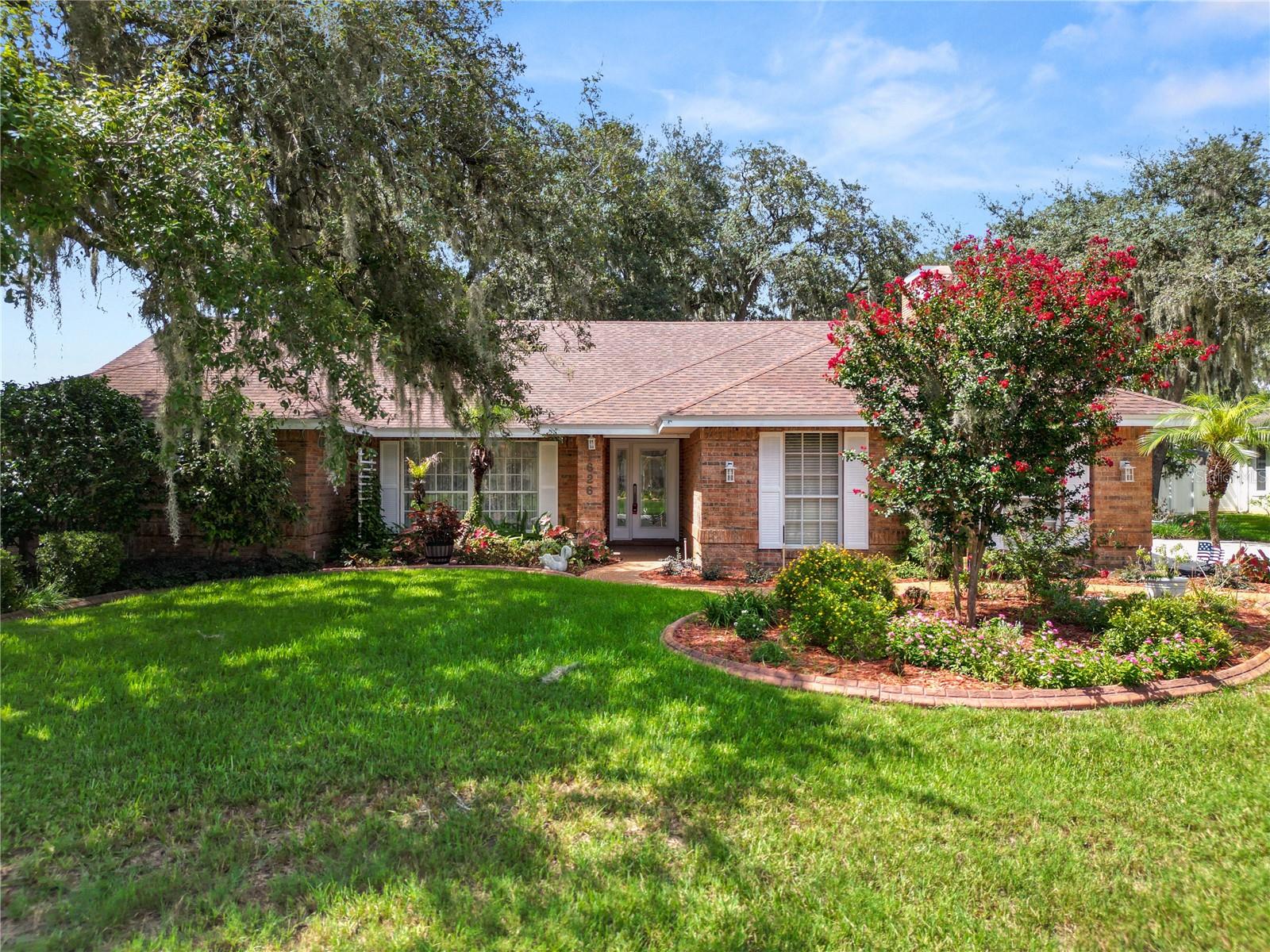 1626 Sherwood Lakes Blvd photo 1