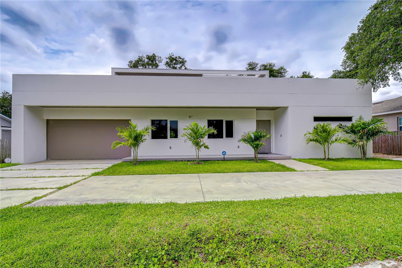 6805 New York Dr photo 1