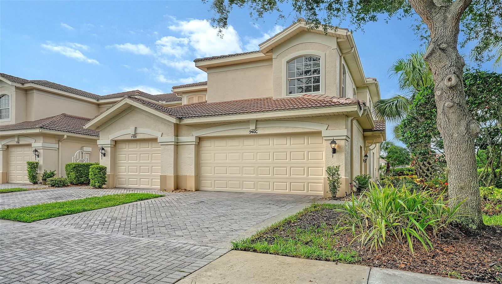 7106 Prosperity Cir #1201 photo 1