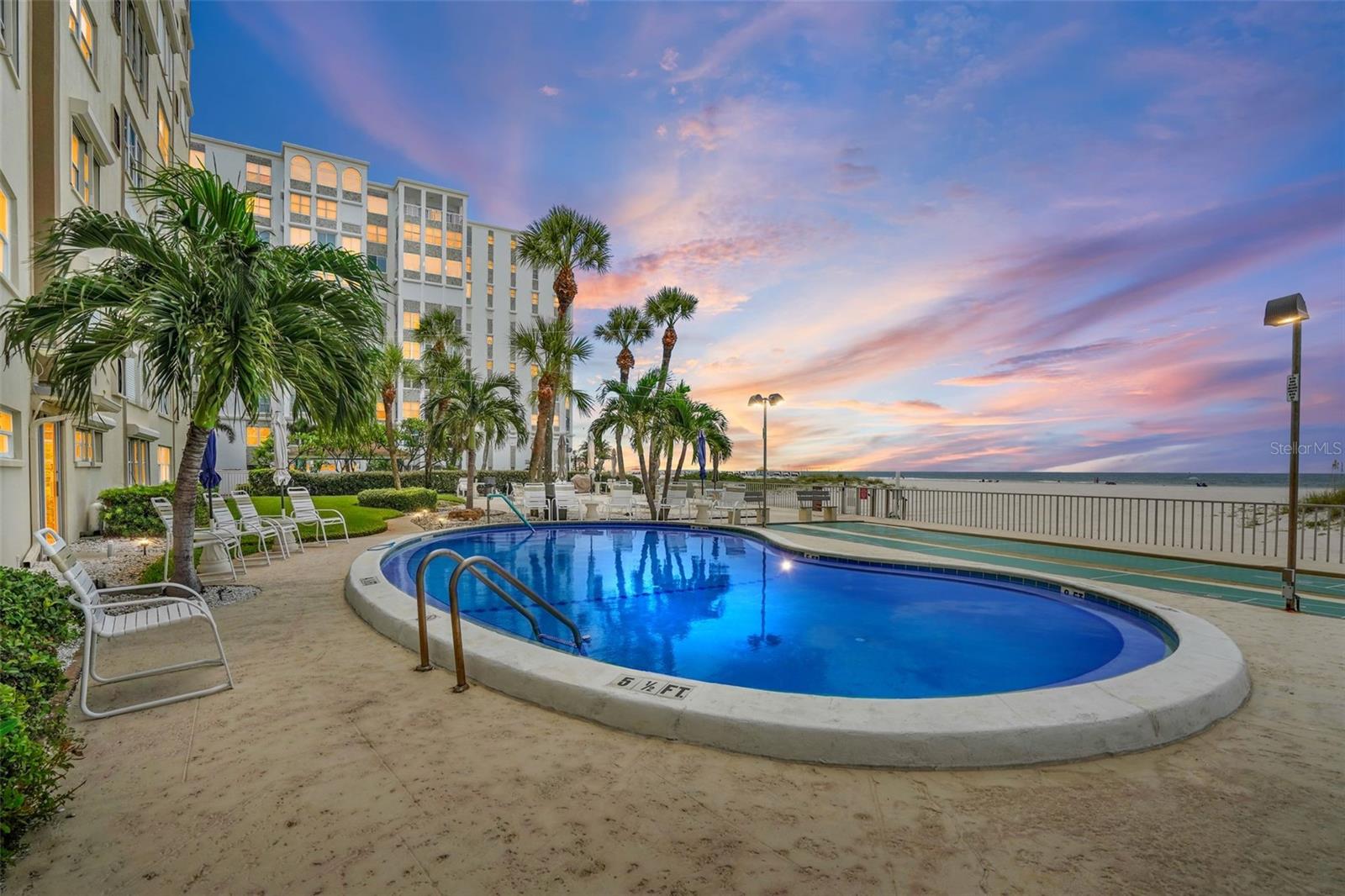 5000 Gulf Blvd #304