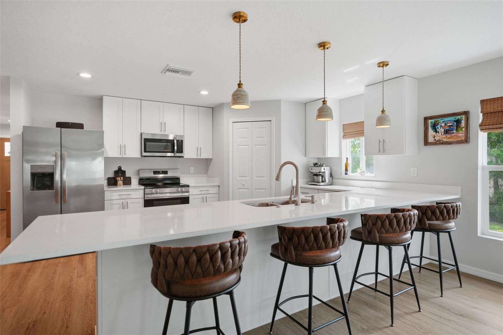 8477 Beachwood CT