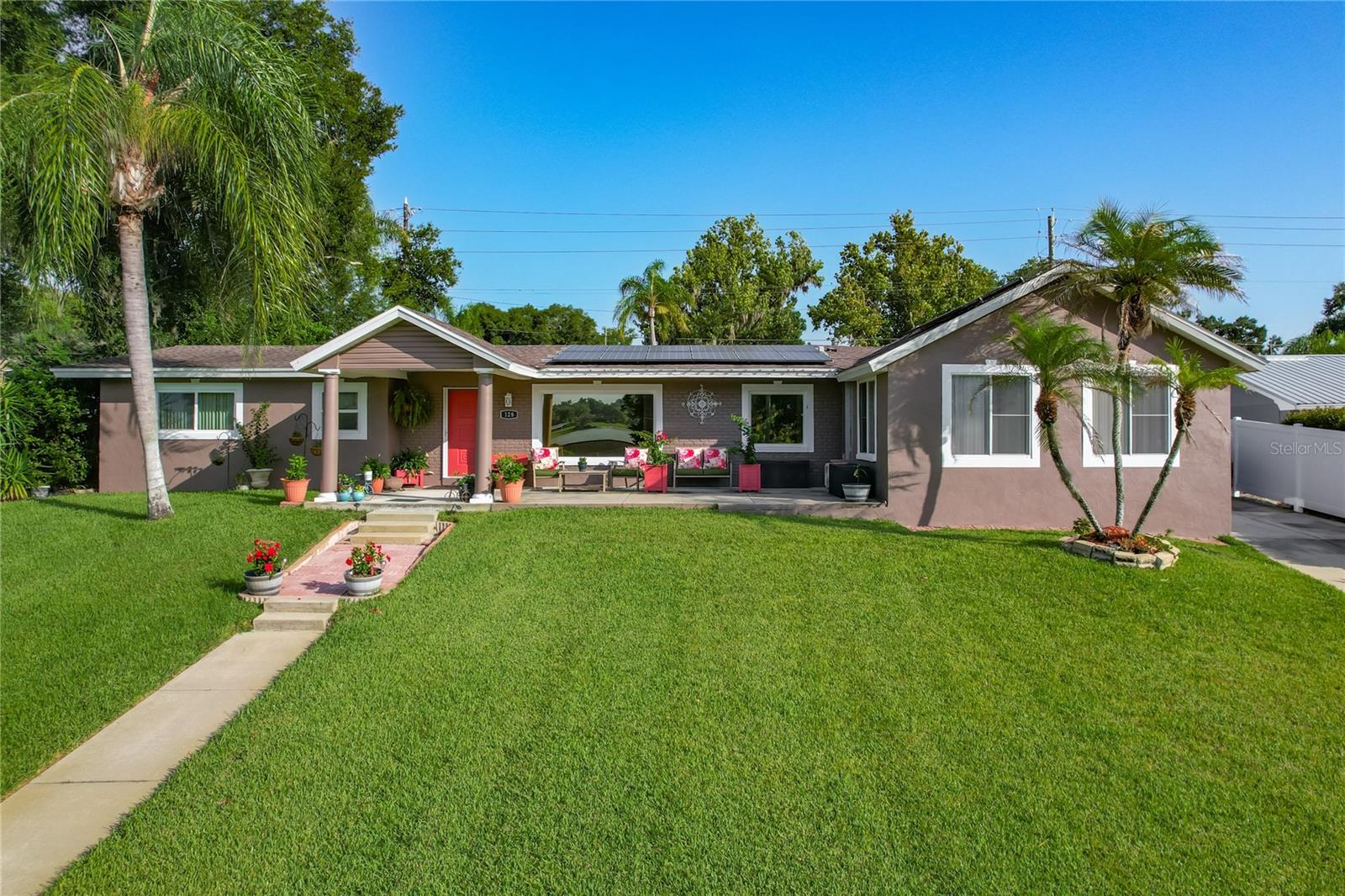 128 N Lake Florence Dr photo 1