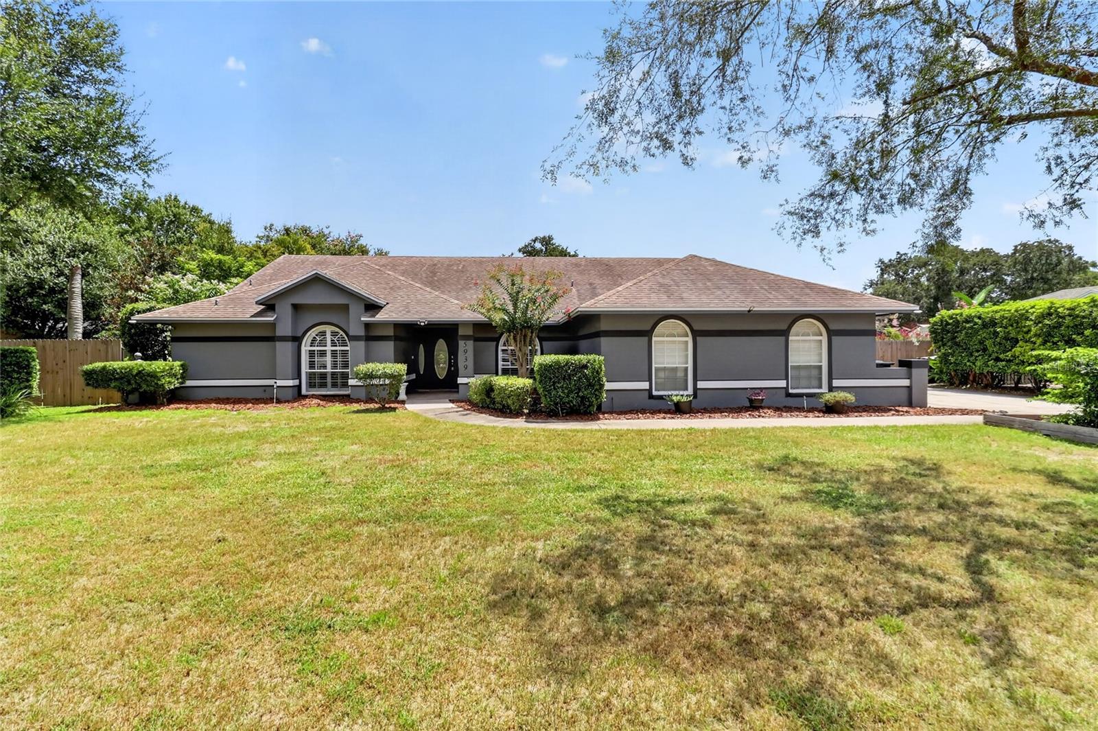 5939 Windwood Dr photo 1