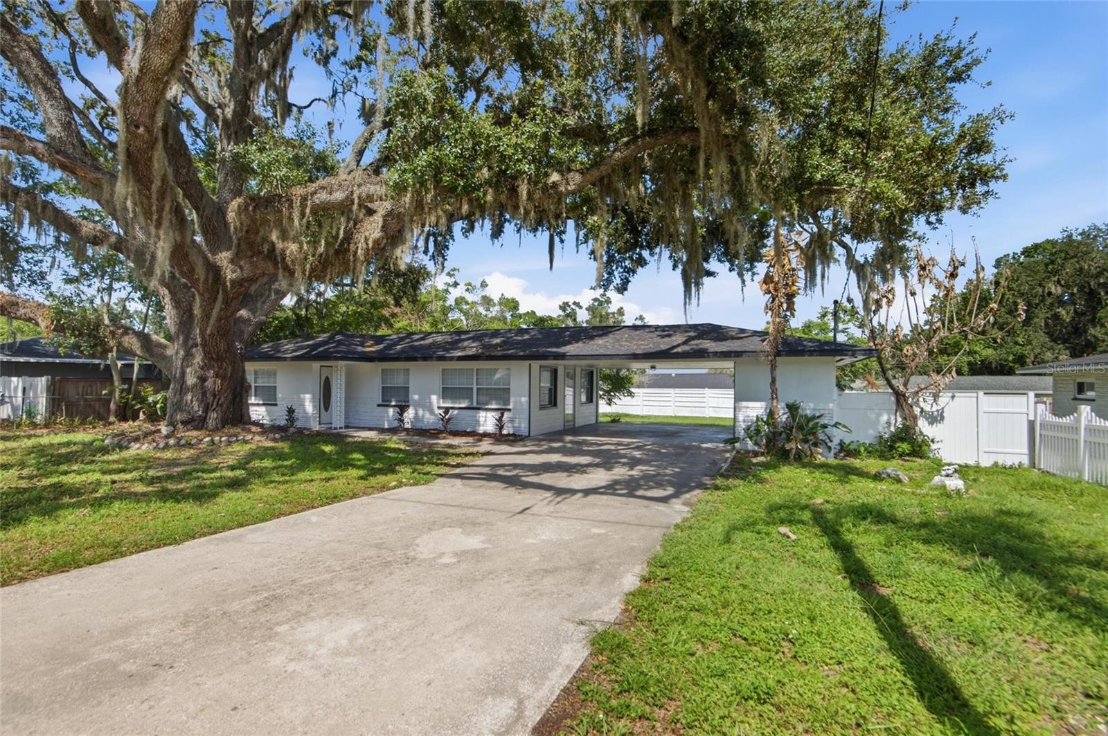 5511 Craig Dr photo 1