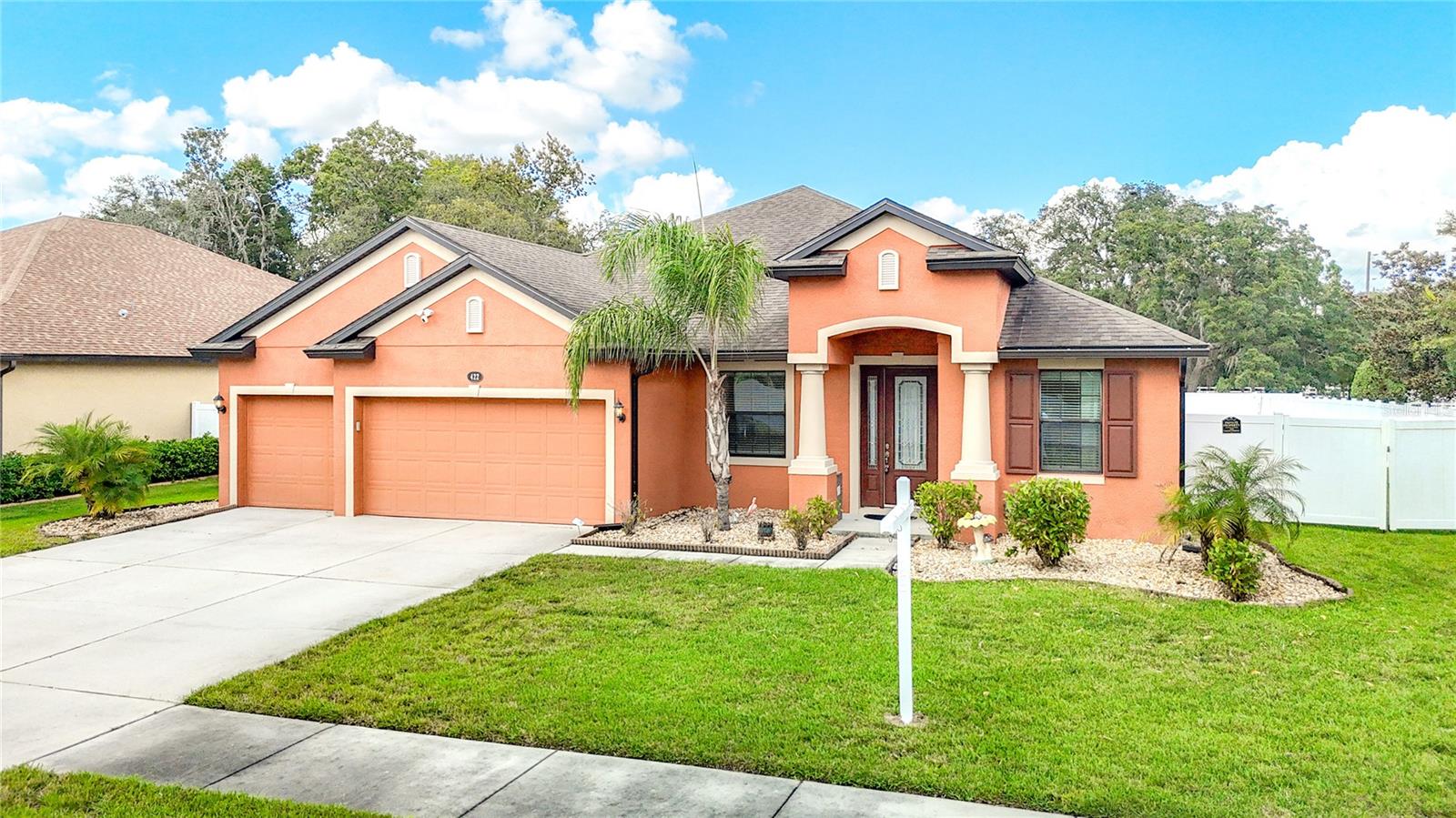 422 Challice Dr