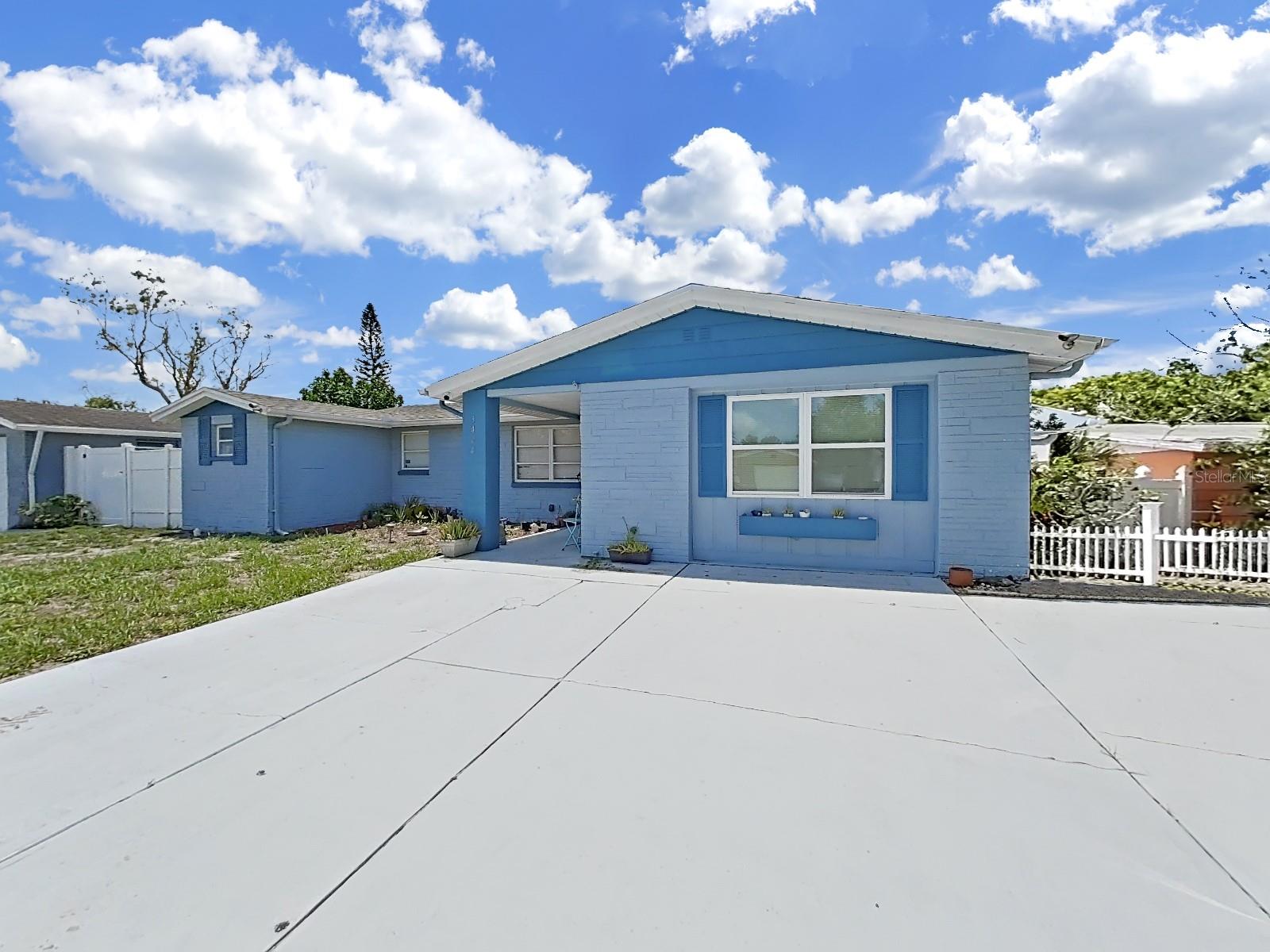 3424 Truman Dr photo 1