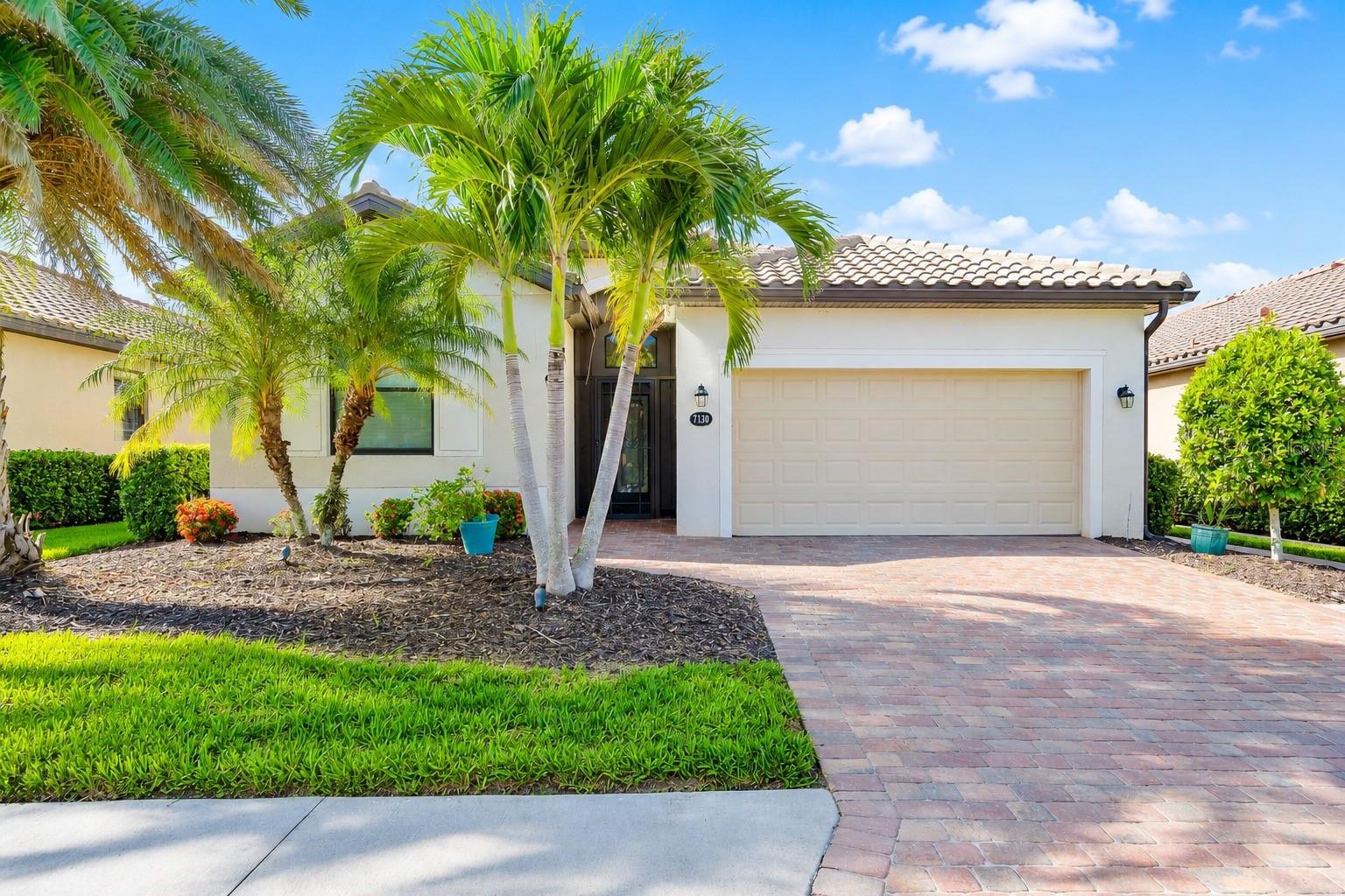 7130 Quiet Creek Dr photo 1