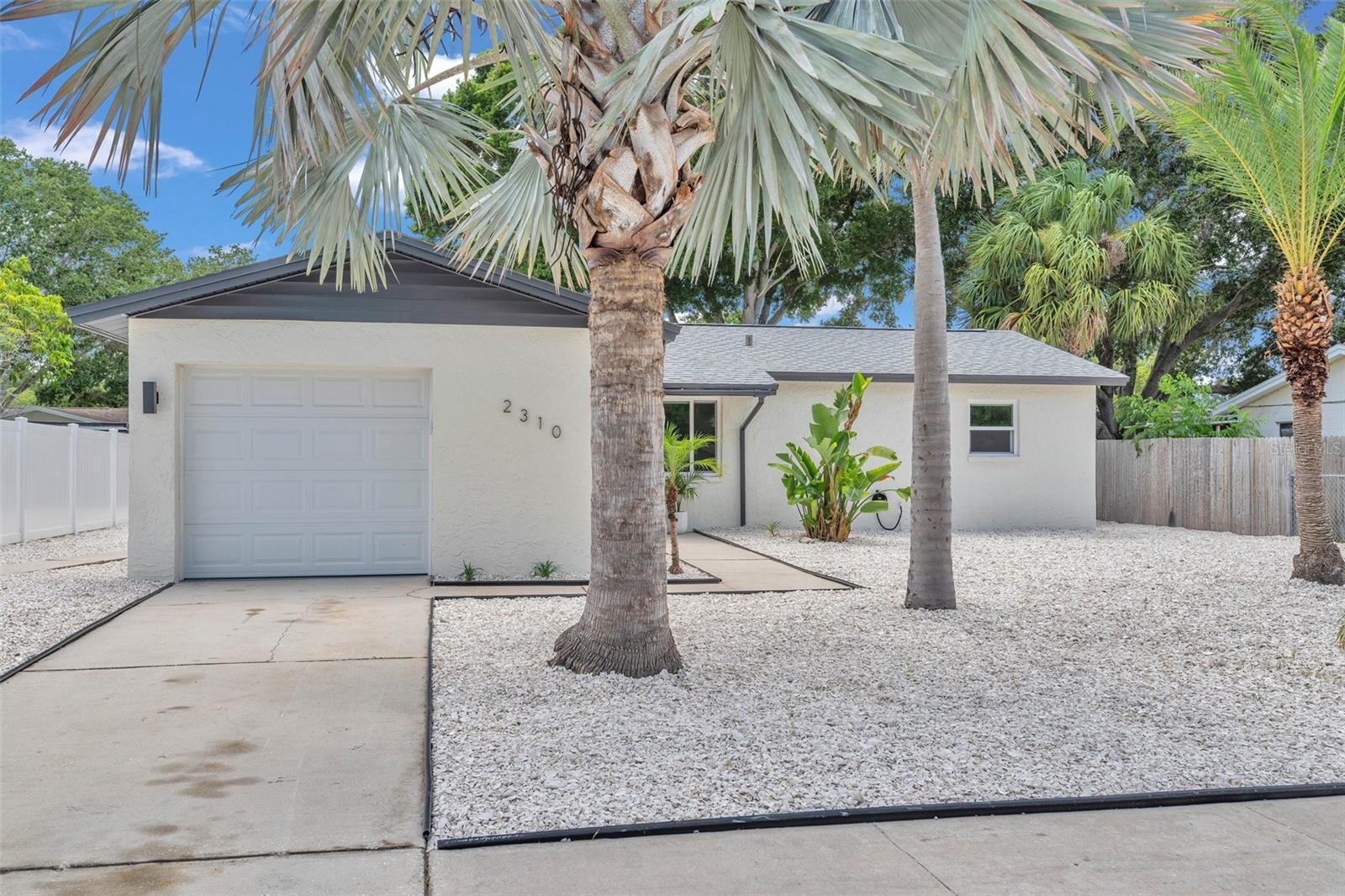 2310 Mary Sue St photo 1