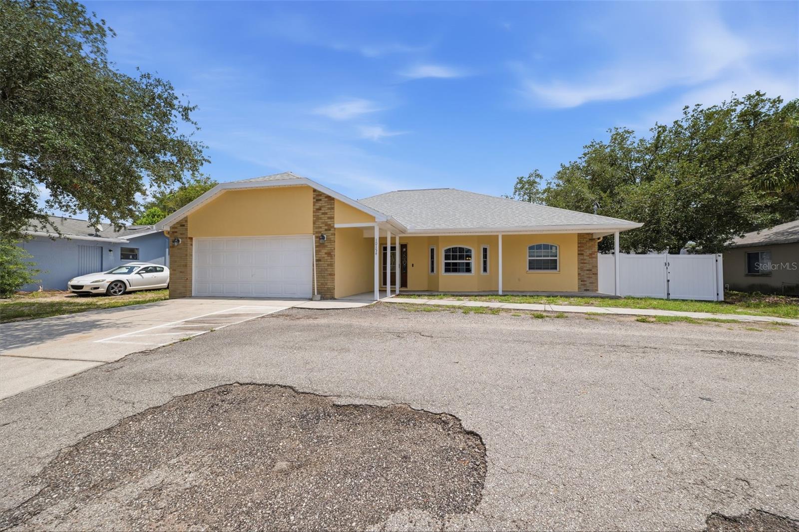 10154 Spring Hill Dr