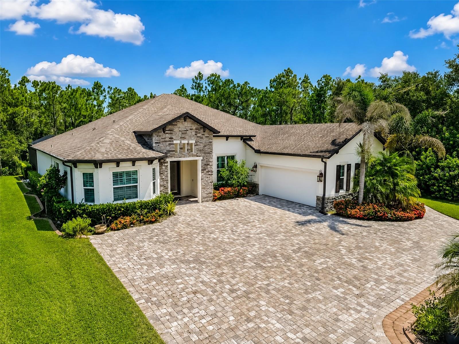 22209 Deer Pointe Xing