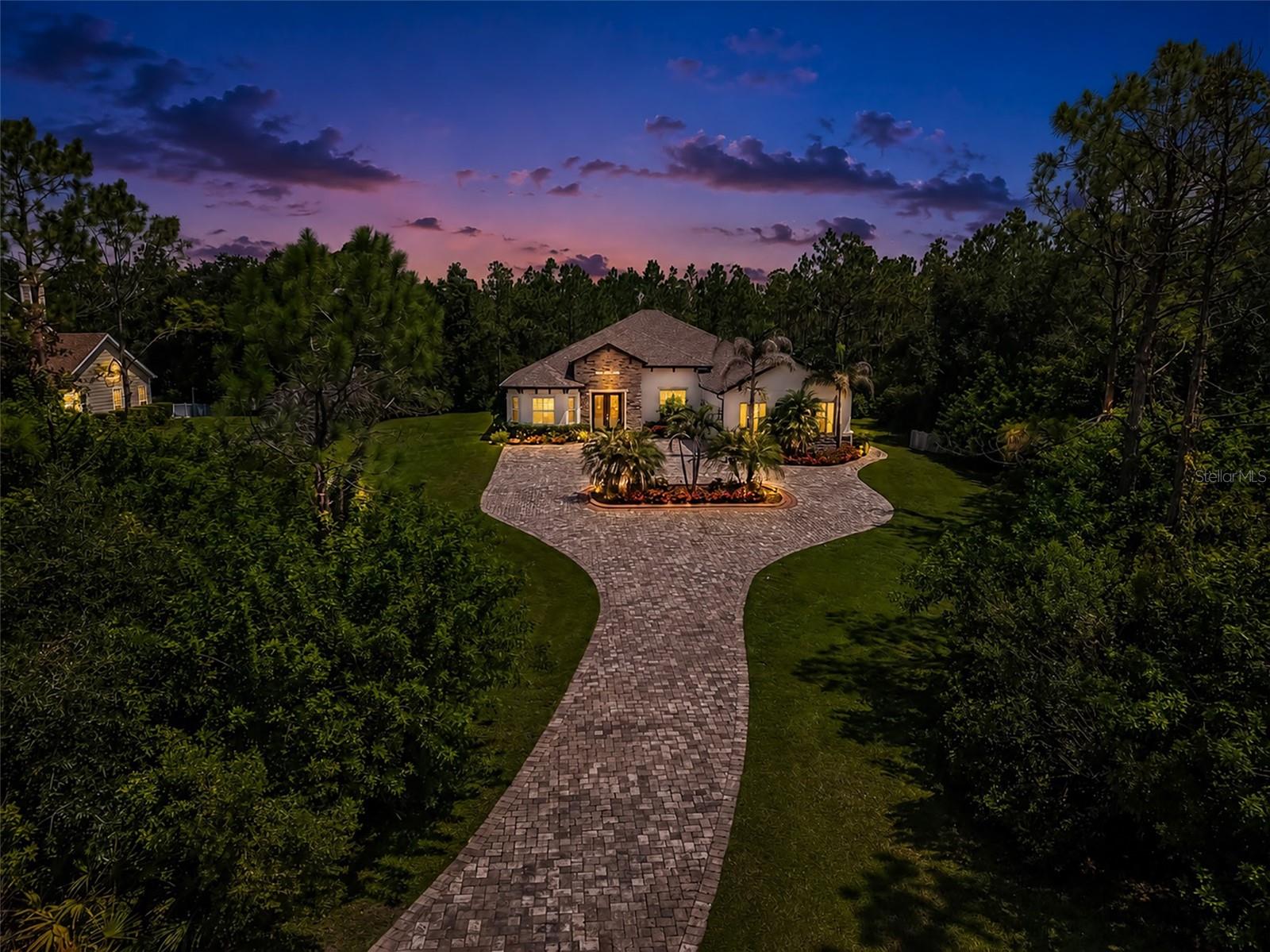 22209 Deer Pointe Xing