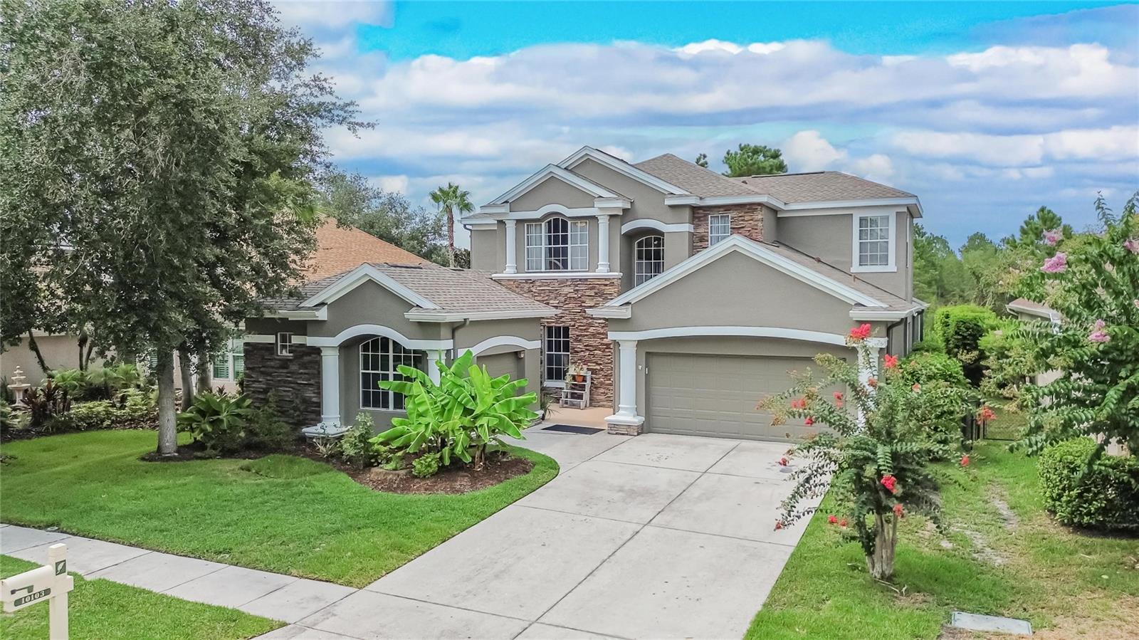 10103 Deercliff Dr photo 1