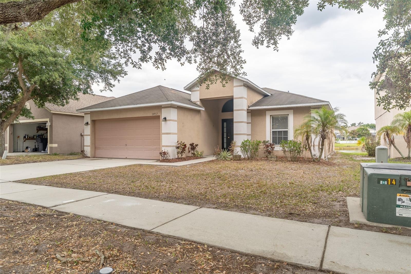 10917 Banyan Wood Way photo 1