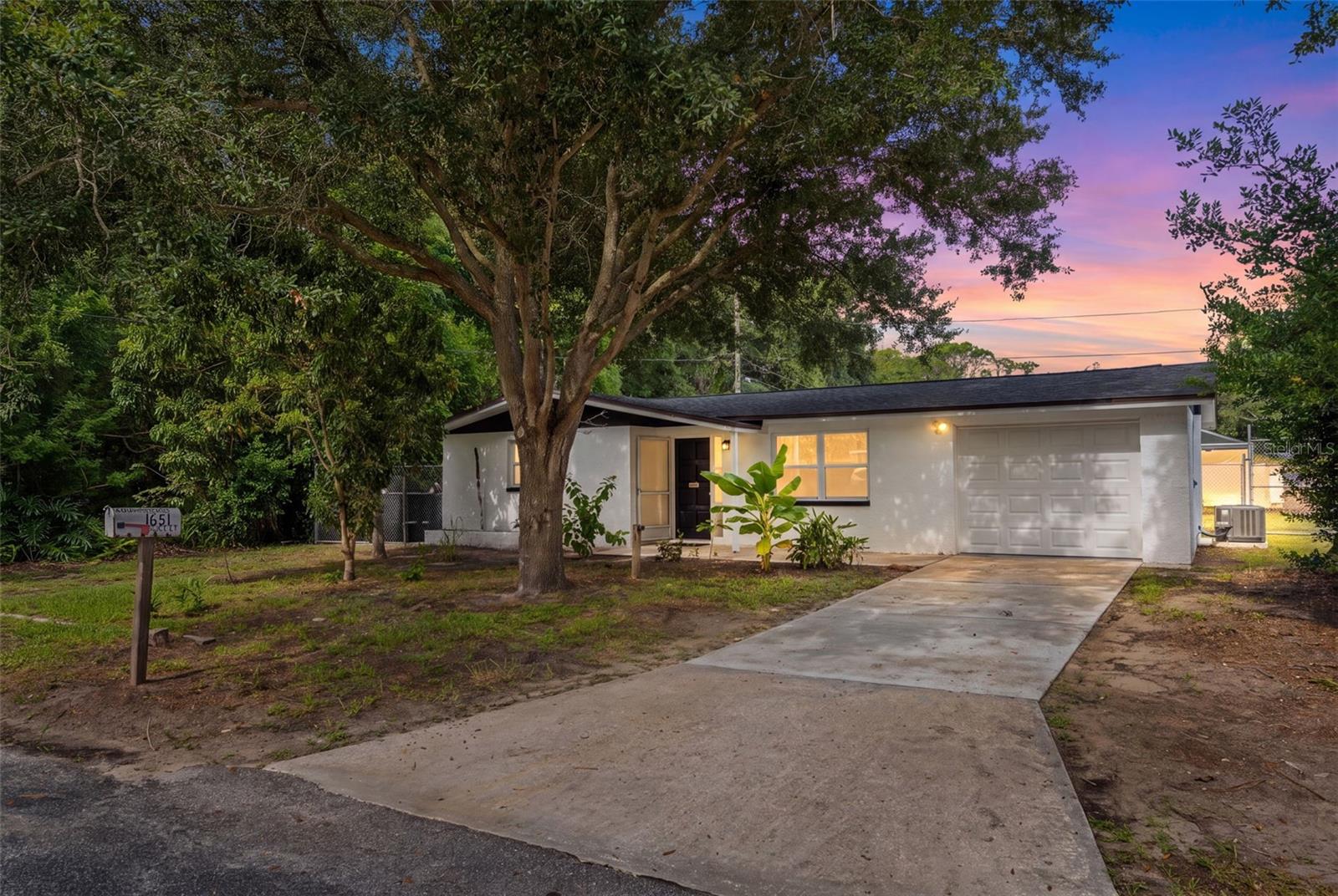 1651 Atlas Ln photo 1