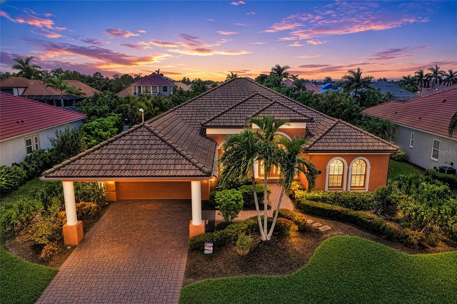 545 Mast Dr photo 1