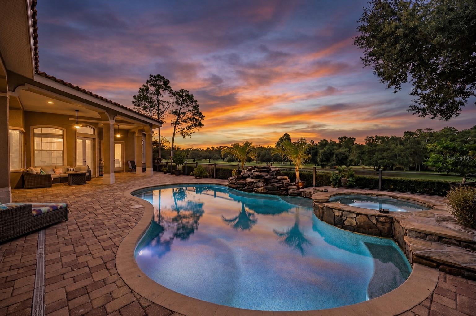 1306 Playmoor Dr