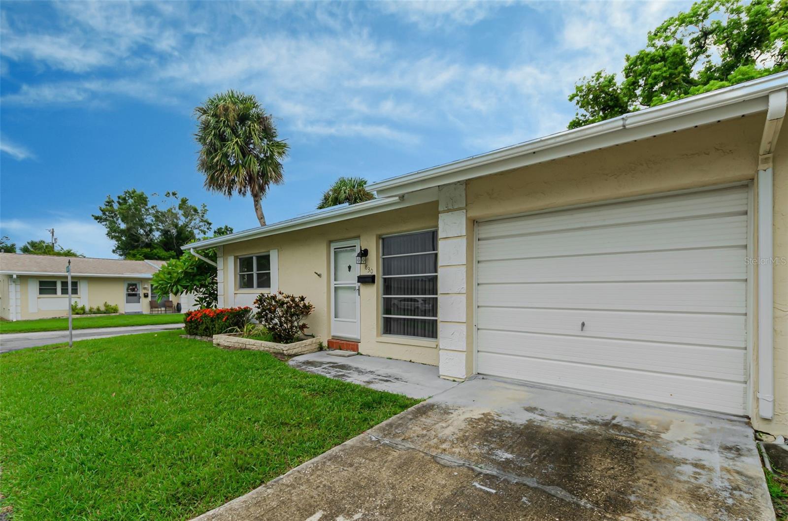 830 Cambridge CT