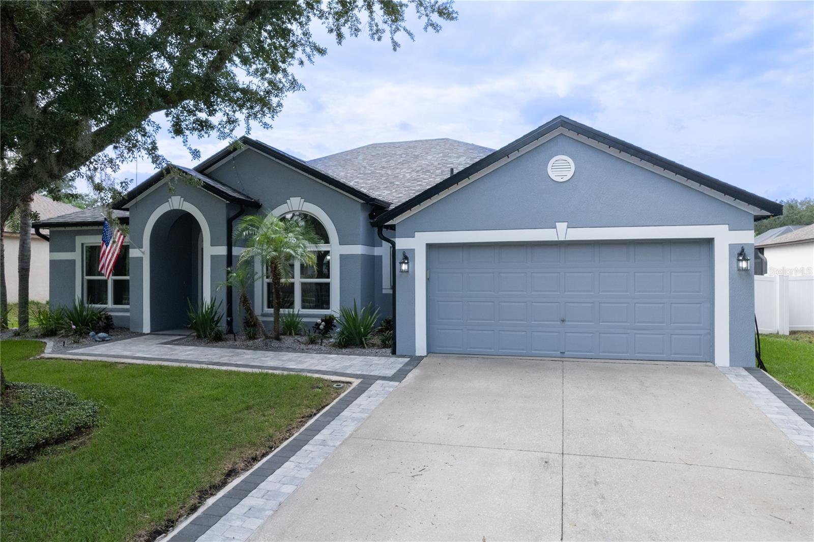 12408 Riverglen Dr photo 1