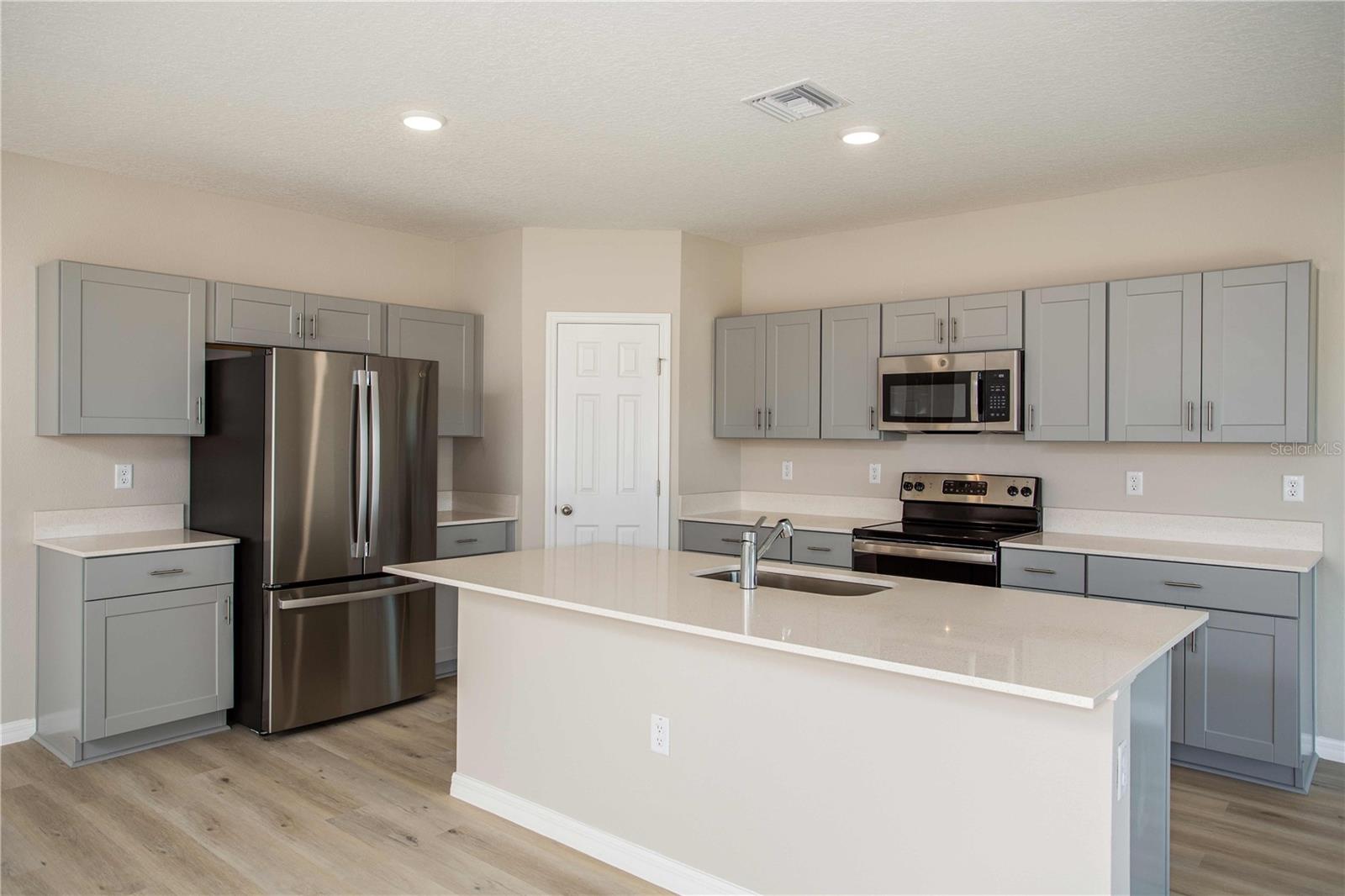 5390 San Pietro Dr