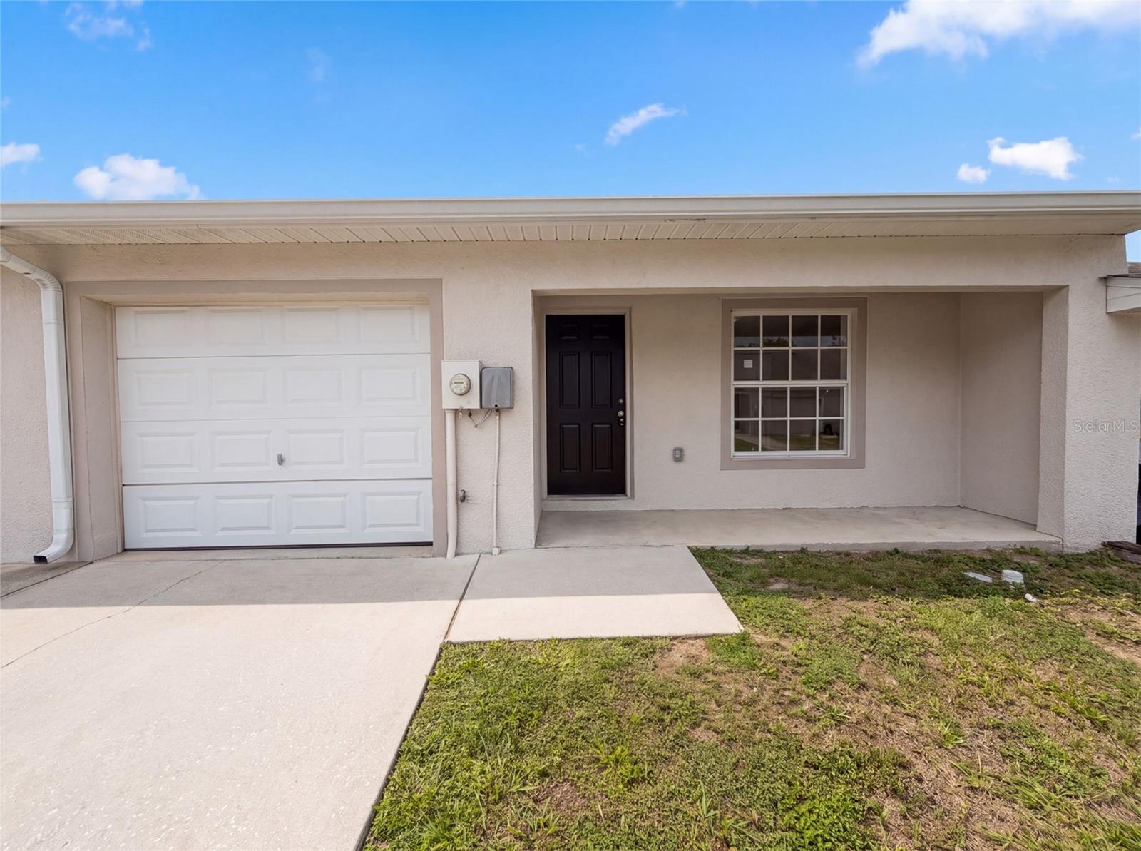 37209 Grassy Hill Ln photo 1