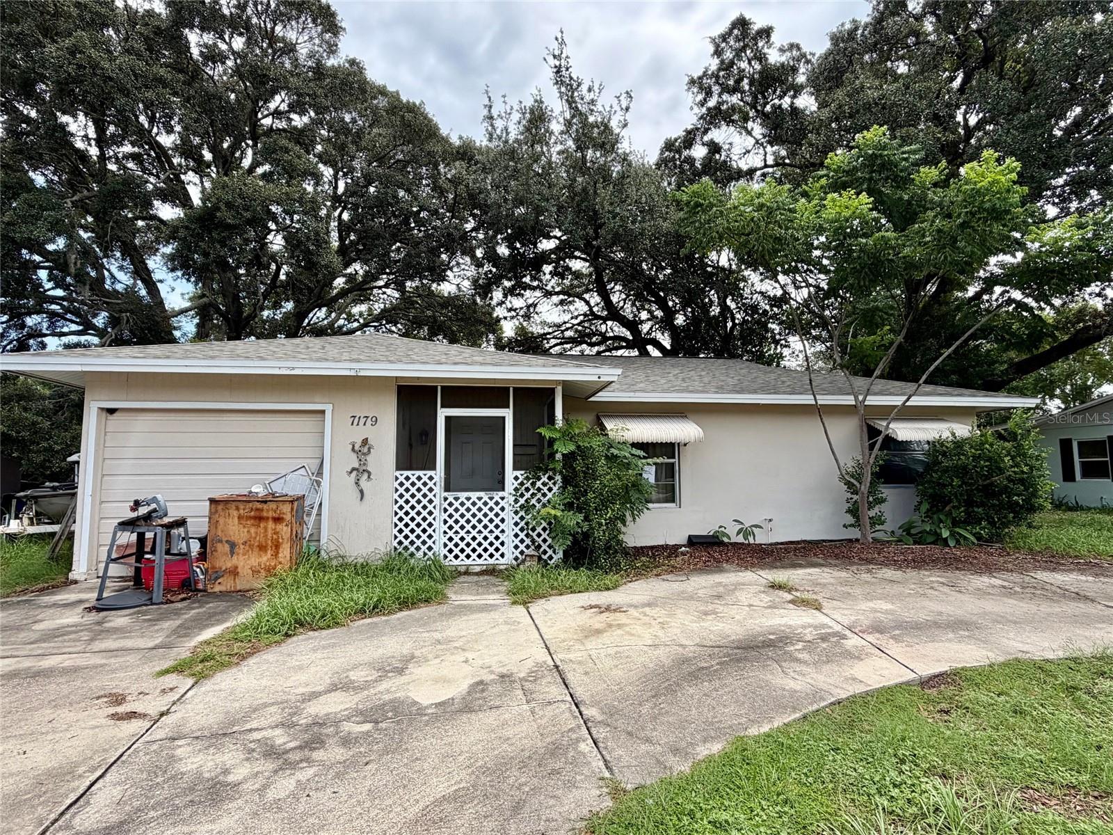 7179 Spring Hill Dr photo 1