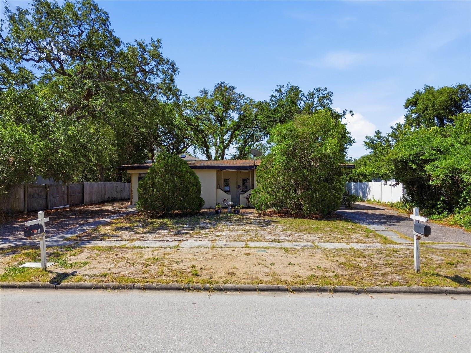 831 Grand Central St