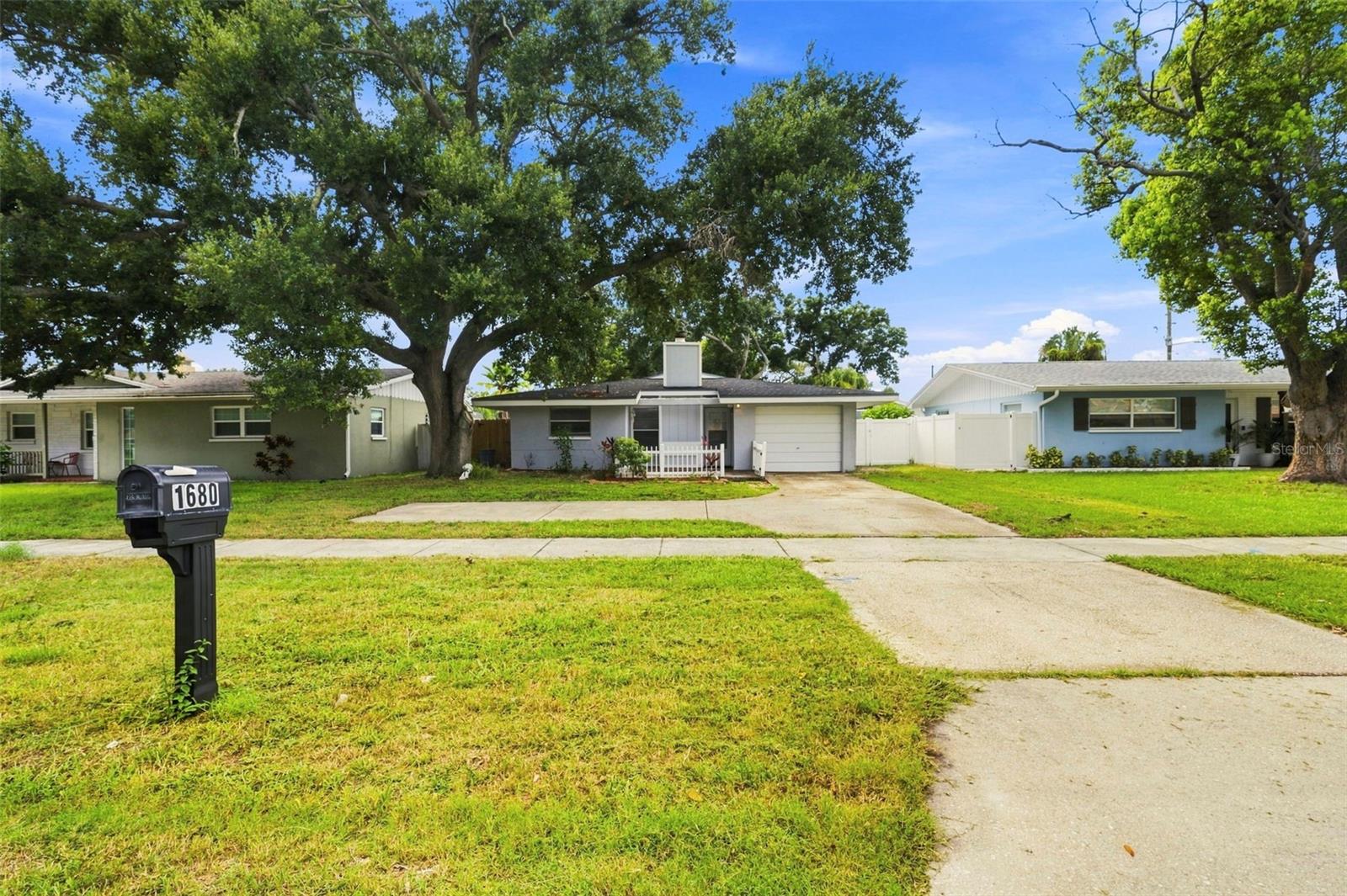 1680 Pinehurst Rd