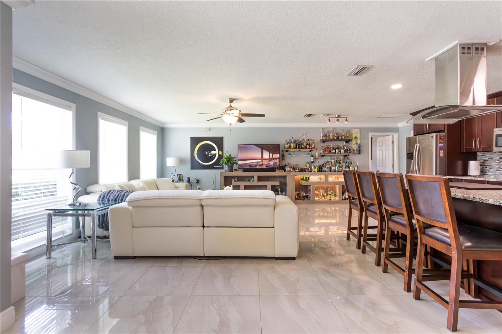 2198 Oak Grove Dr