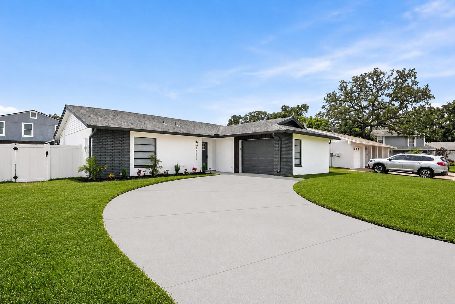 12511 Cardiff Dr photo 1