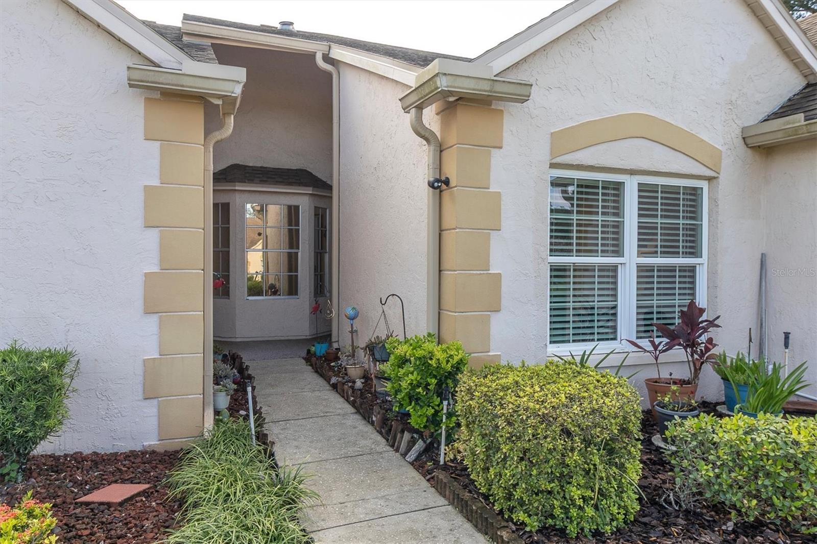 11436 Versailles Ln