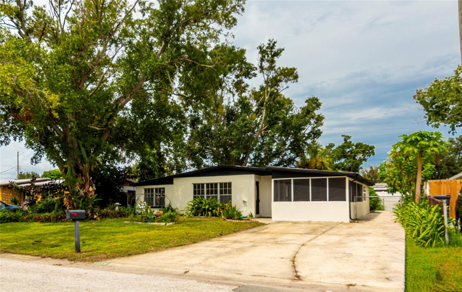 5116 Eldorado Dr