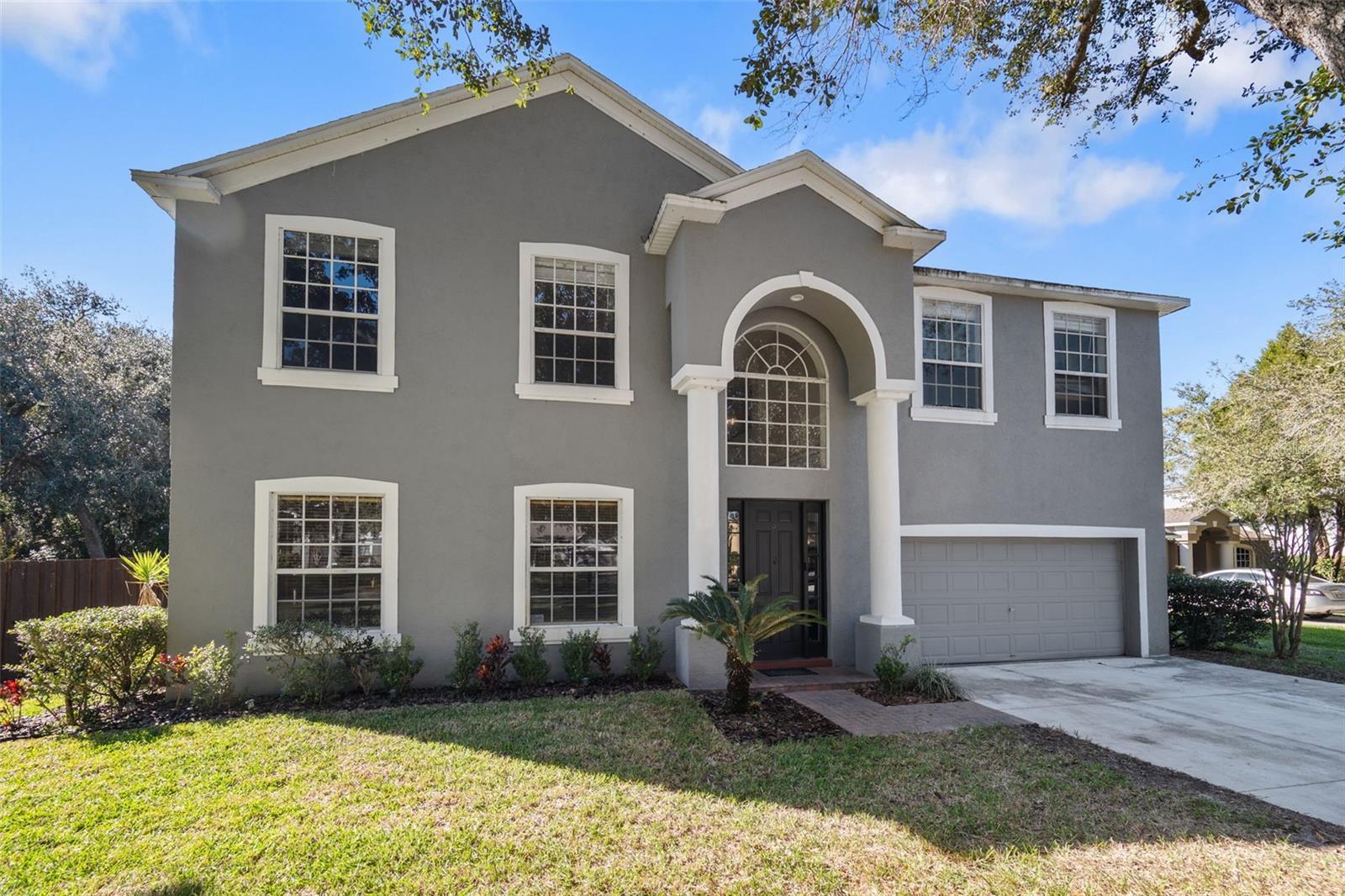 1542 McCrea Dr photo 1