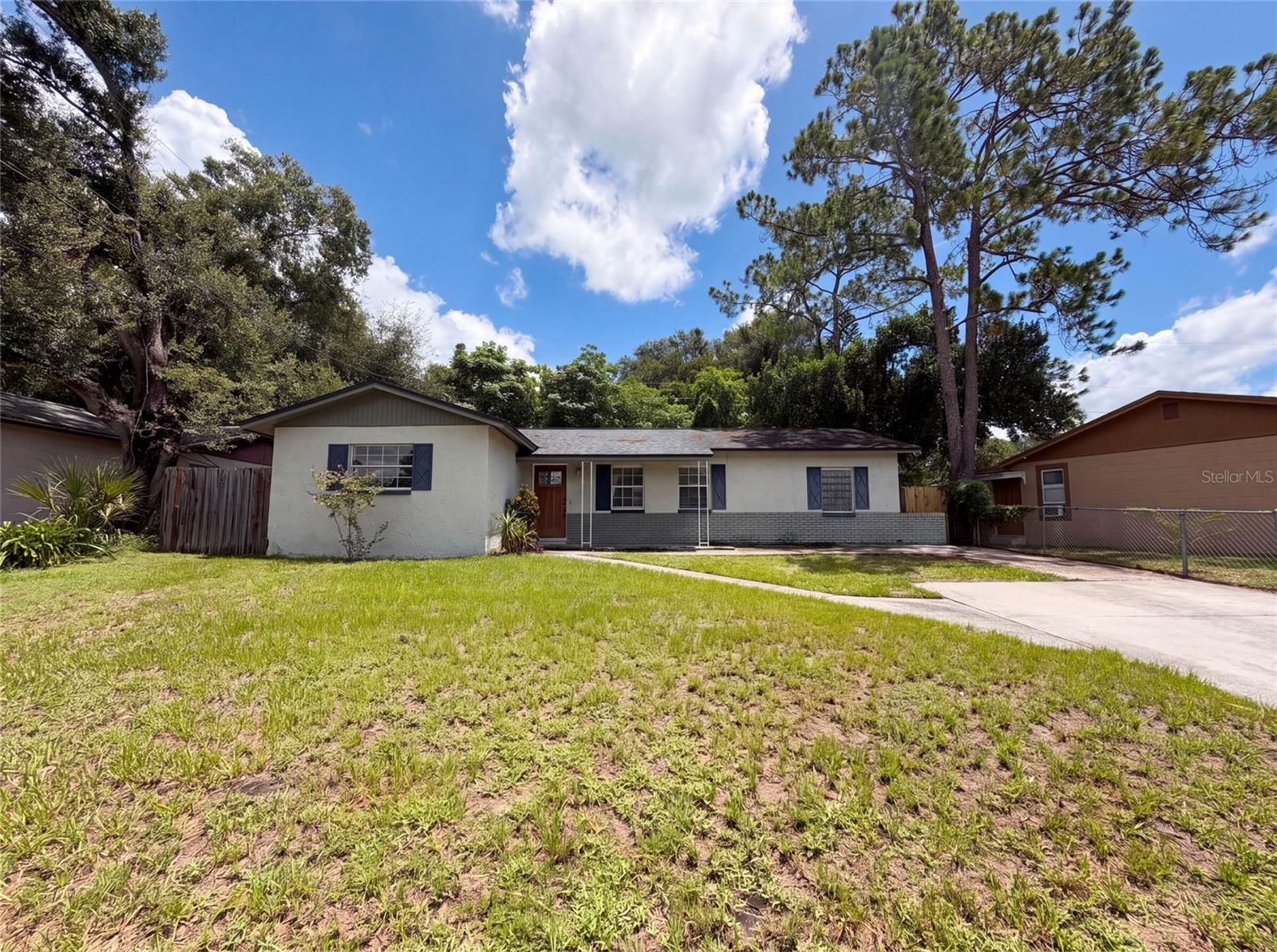 7018 Lynwood Dr