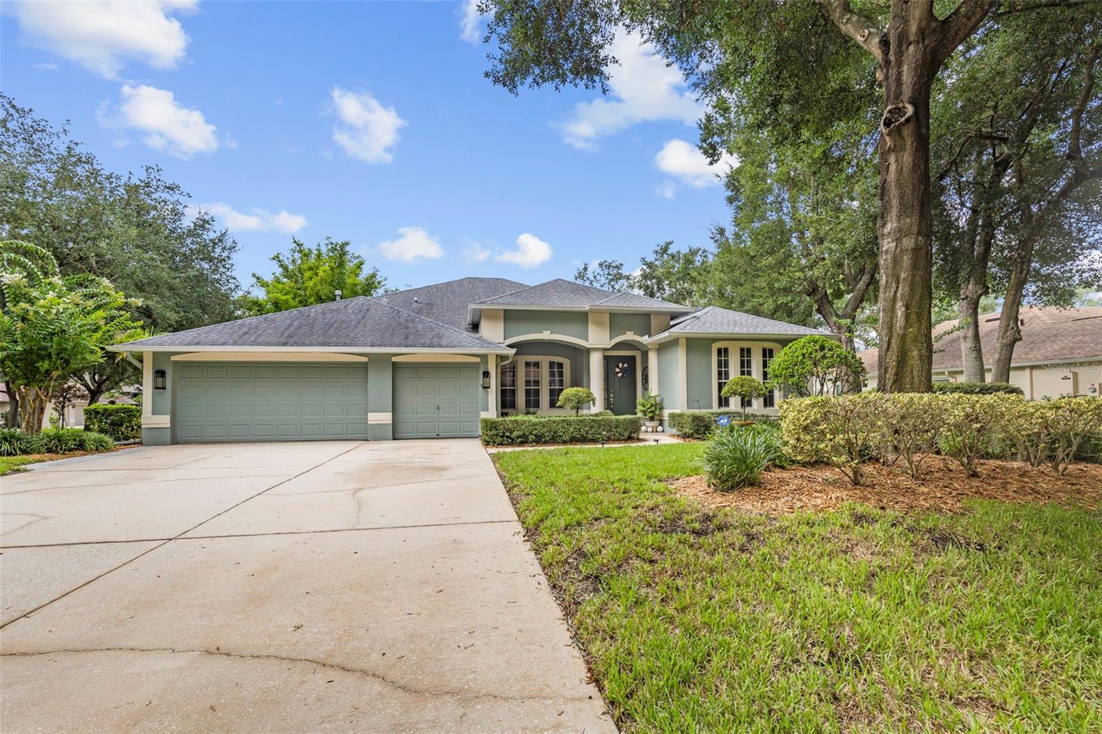 28 Camelot Ridge Dr