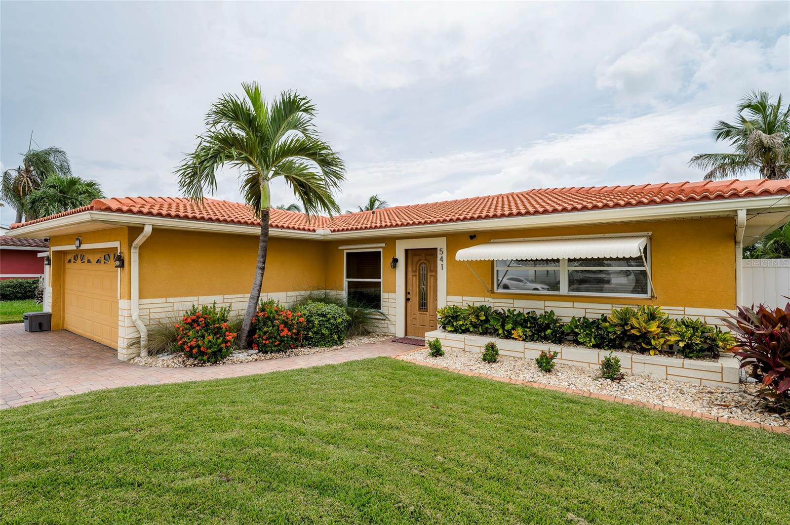 541 Crystal Dr