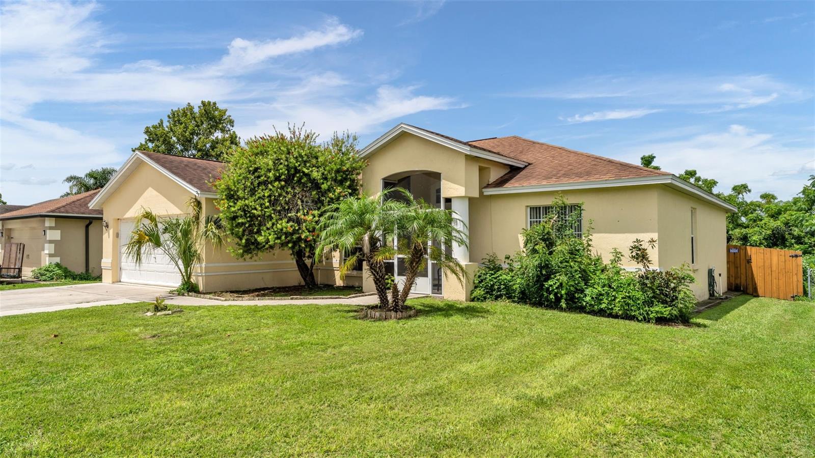 3549 Manor Loop photo 1