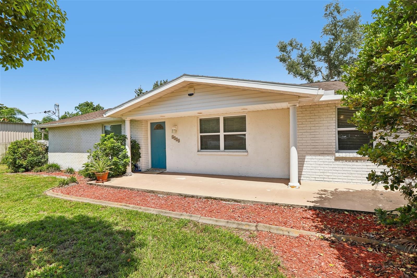 6510 Sunridge Dr photo 1