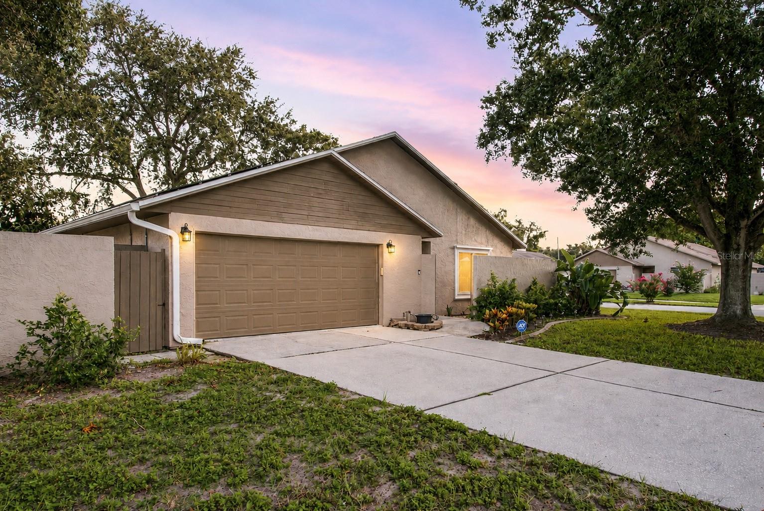 2767 Vanessa Ln photo 1