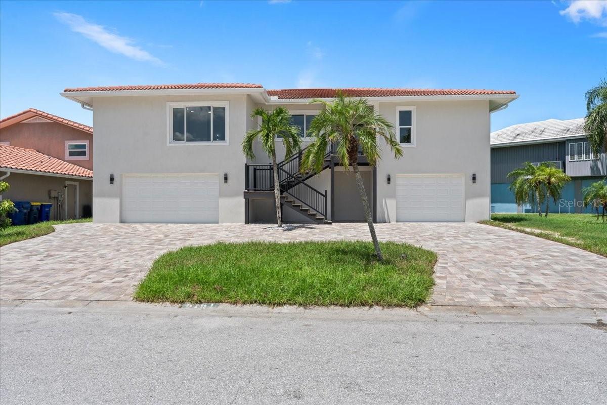 5151 Porpoise Pl