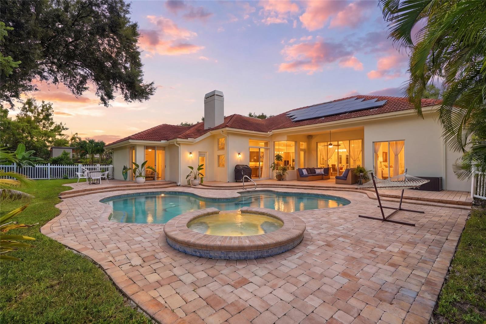 3459 Woodridge Pkwy