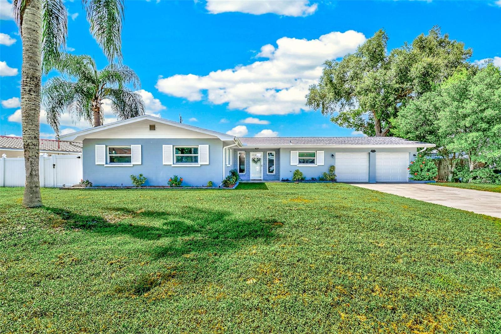 2165 Campus Dr photo 1