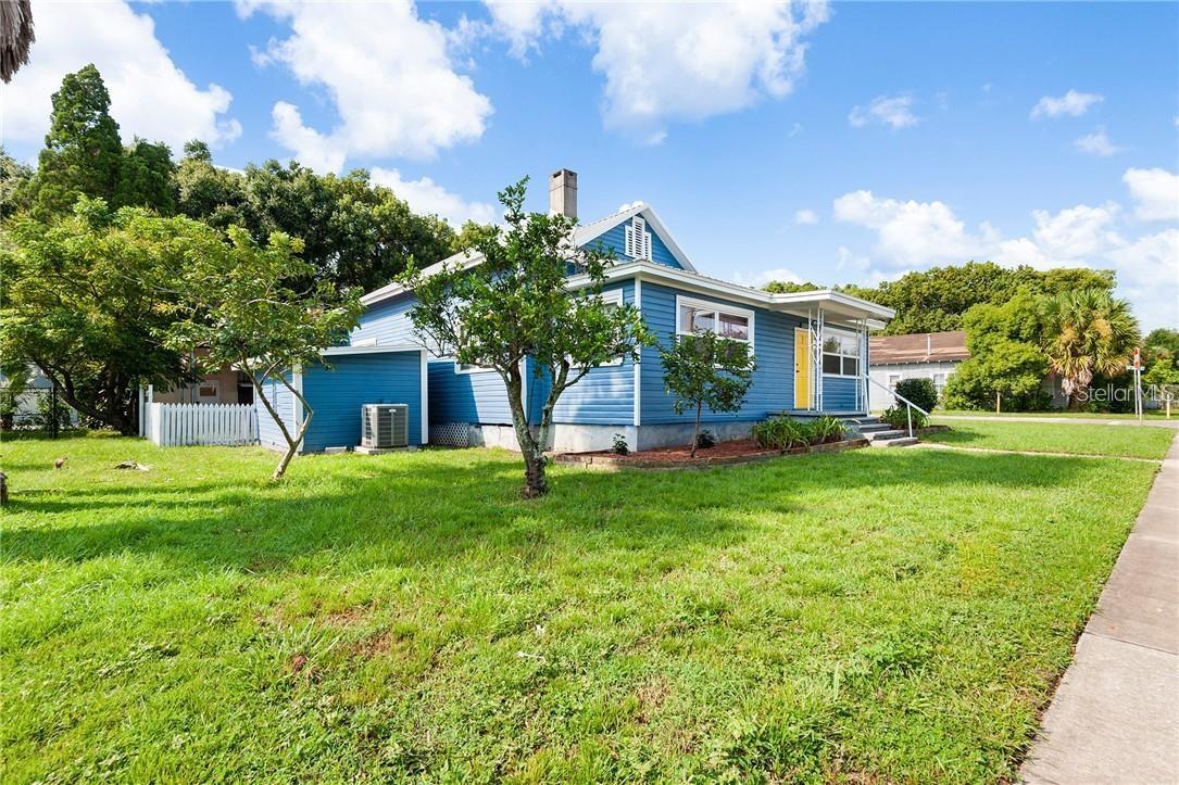 1005 E Main St