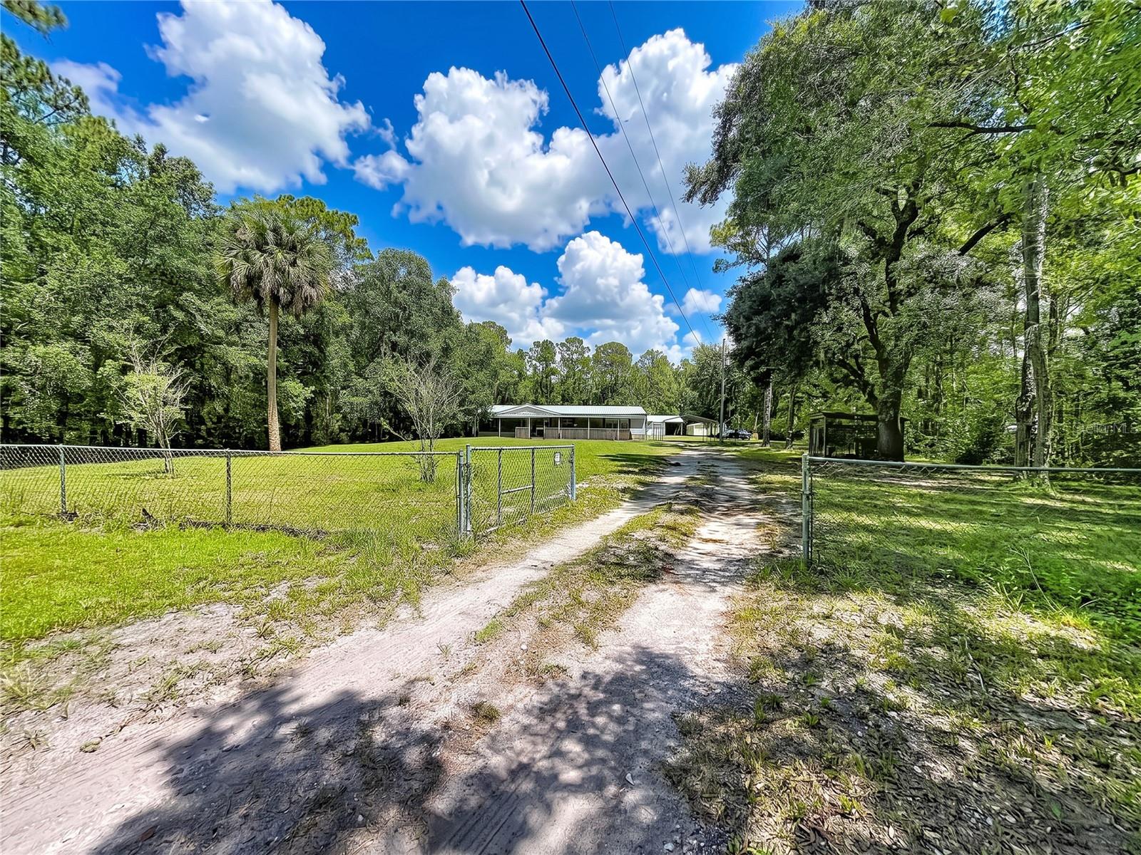 12717 Farmettes Rd photo 1