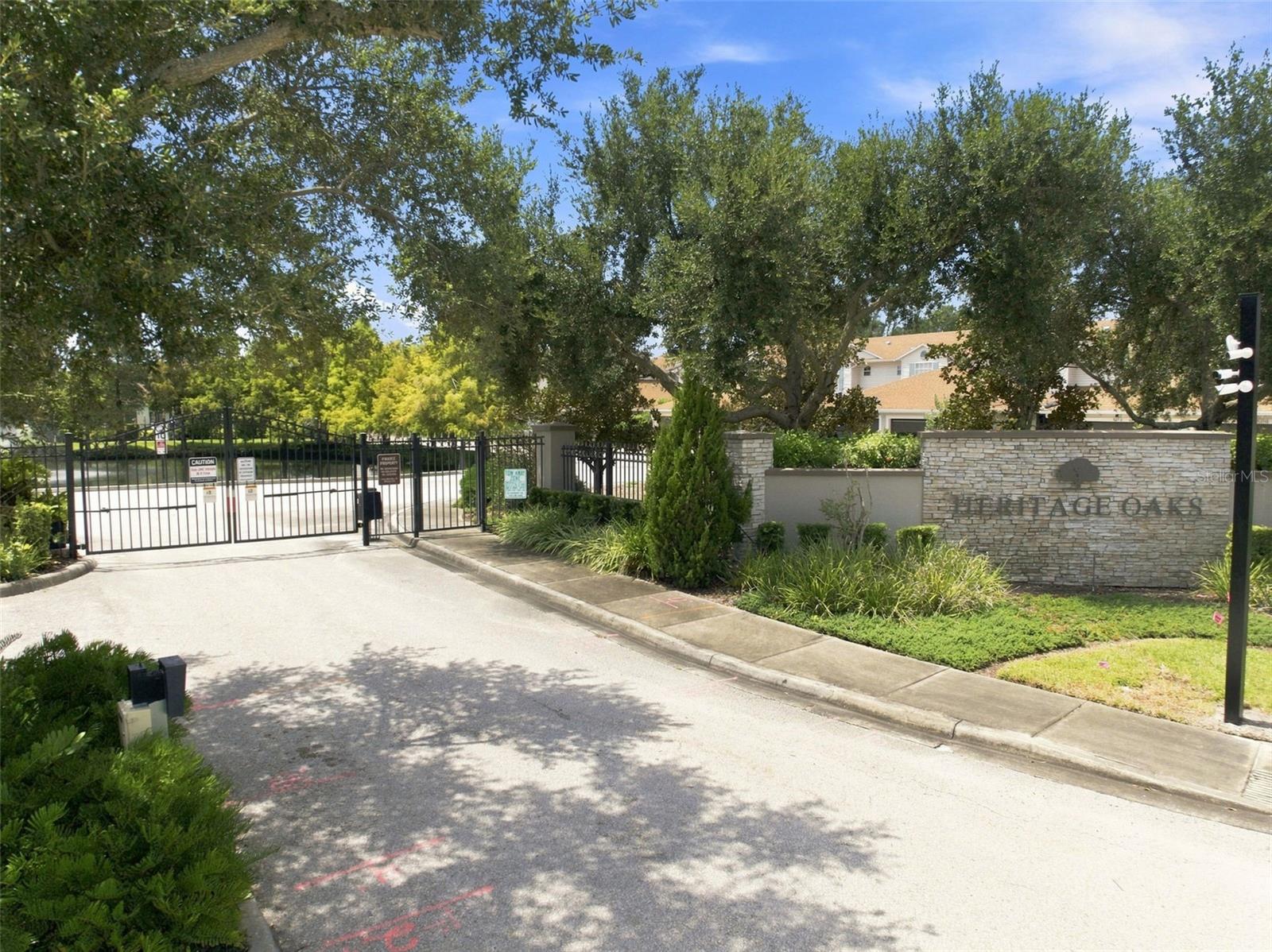 5292 Neil Dr