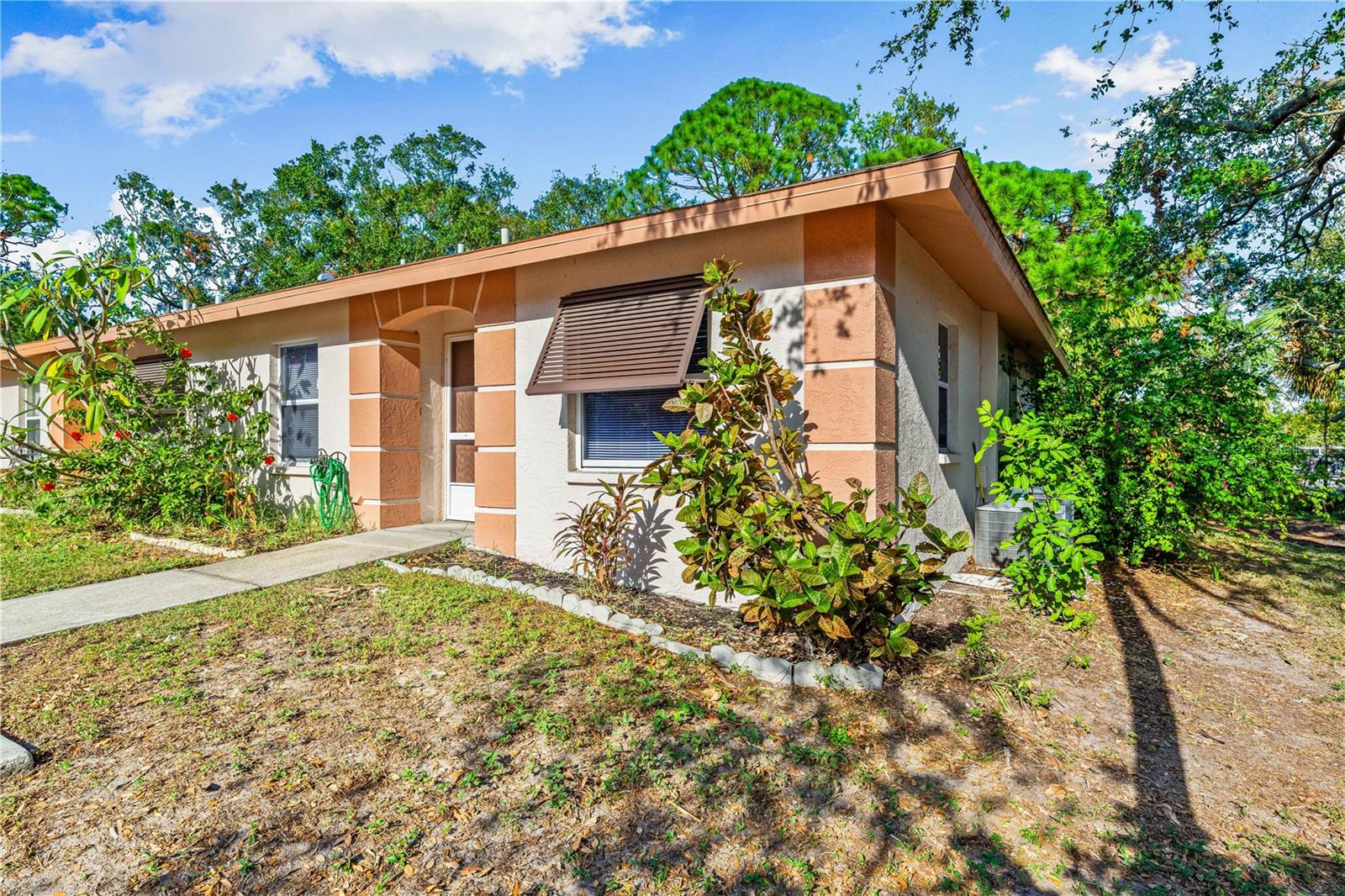 630 N Jefferson Ave #19 photo 1