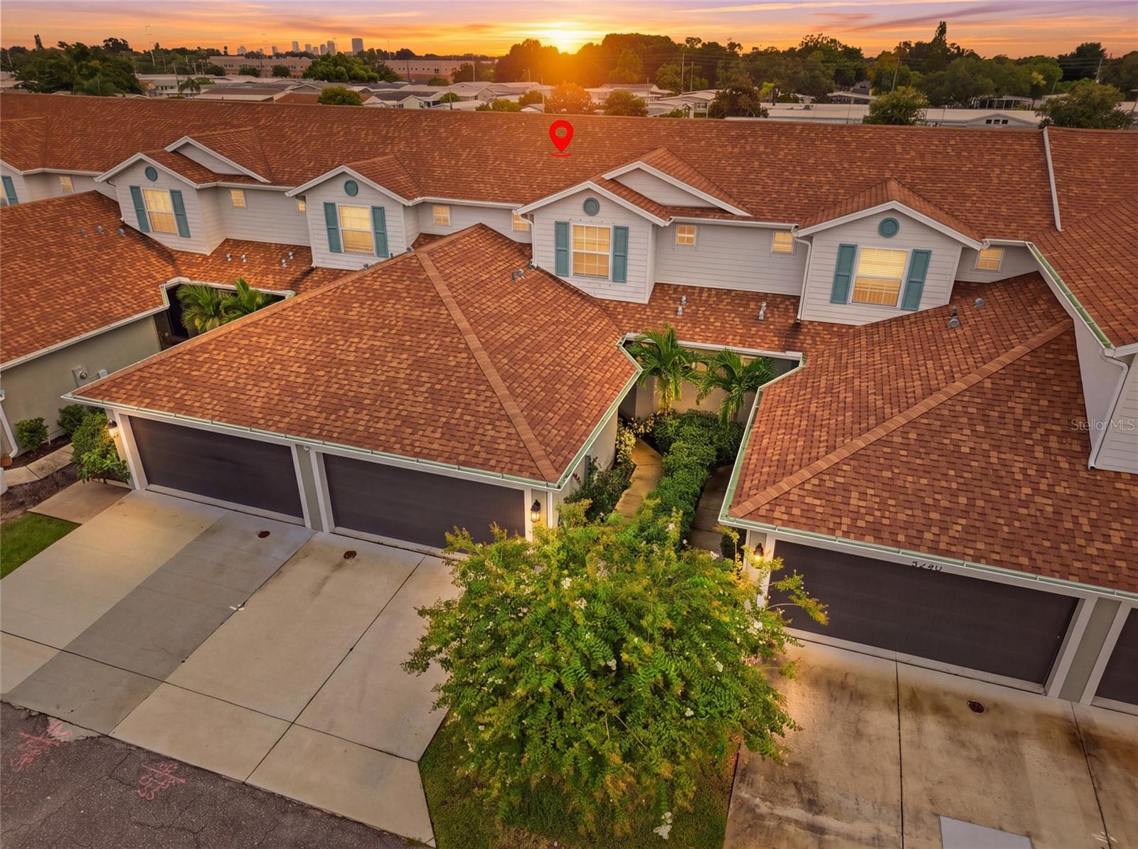 5282 Neil Dr photo 1