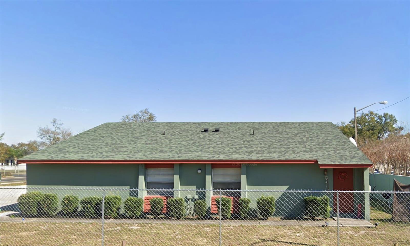 1962 Crystal Grove Dr photo 1
